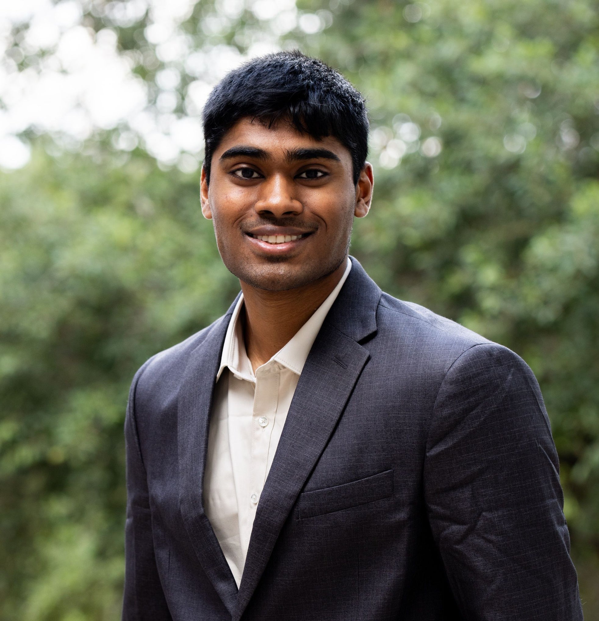 Professional Image of Vamsi Makineni